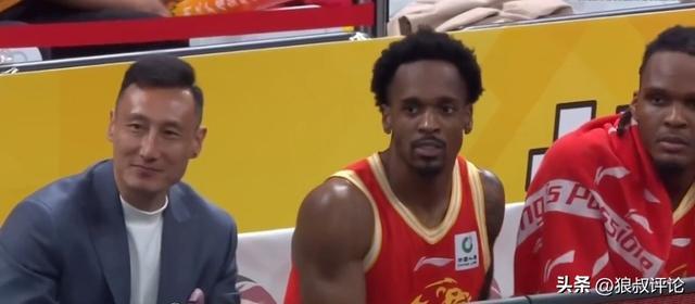 广厦vs青岛前瞻：布朗PK韦瑟斯庞引超级外援对决 王博挑战刘维伟